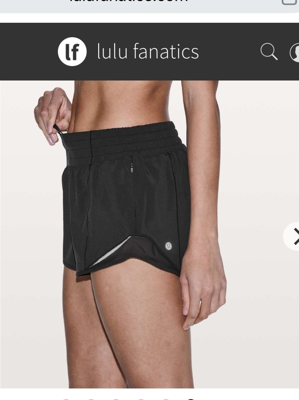 Lululemon Hotty Hot Short High-Rise 2.5" Sz 4 Regular Black Staple Piece 4063